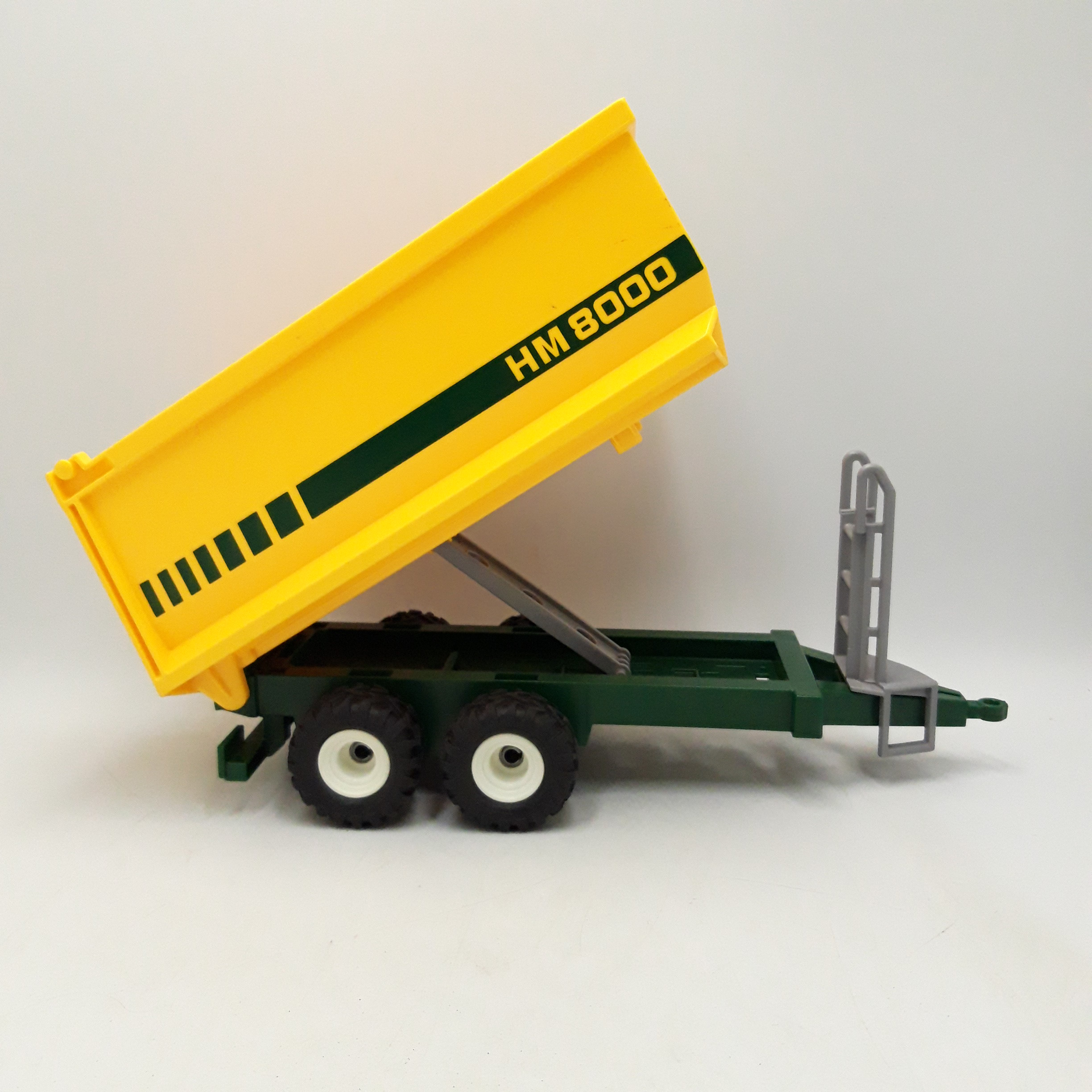 Playmobil 'Grand tracteur avec remorque' référence 70131, 11 pièces Bon état - Vue 7 - 